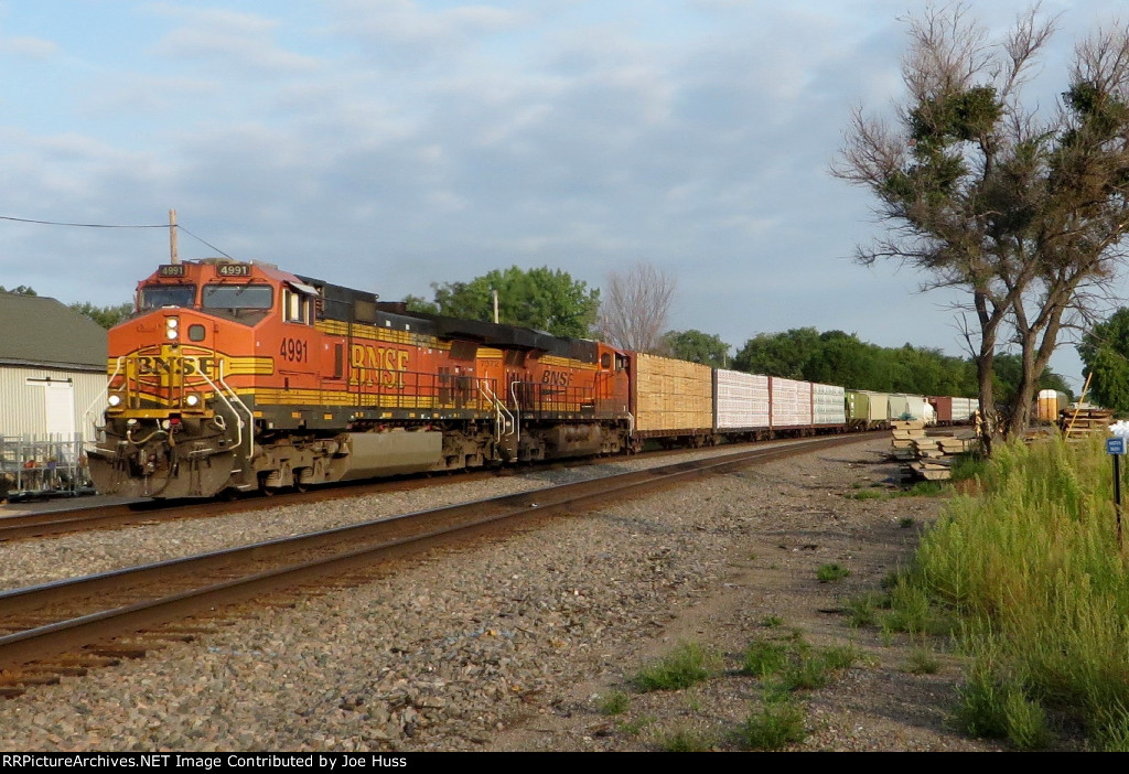 BNSF 4991 East